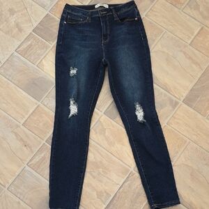 California Vintage Women's Distressed Blue Jeans